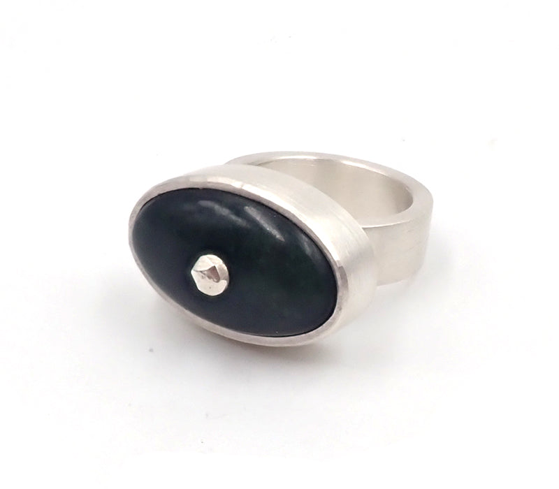 Deep Oval Centerpoint Ring