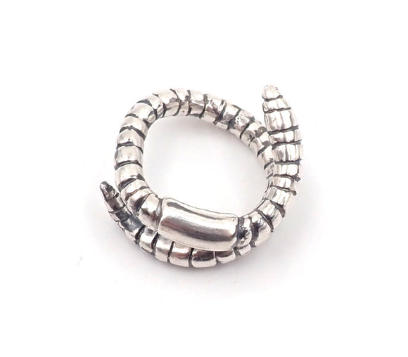 “NZ Jewellery” “New Zealand Jewellery” “NZ Made” “NZ handmade” “nz handmade ring” “handmade ring” “nz ring” “ring” “silver ring” "worm" "Jessica Dew" "screaming jewellery" 