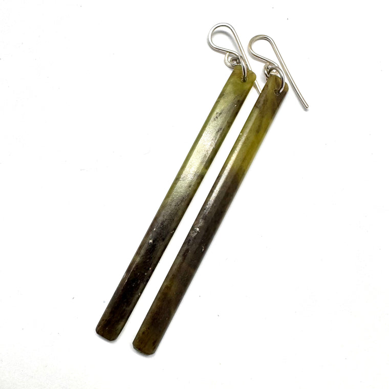 Totoweka Pounamu, earrings