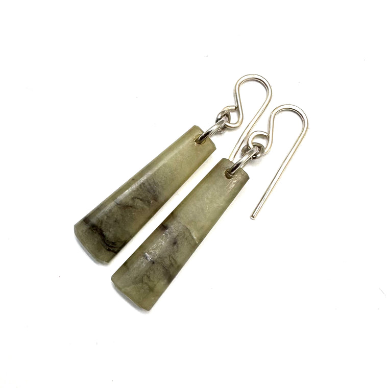 Inanga Pounamu, earrings