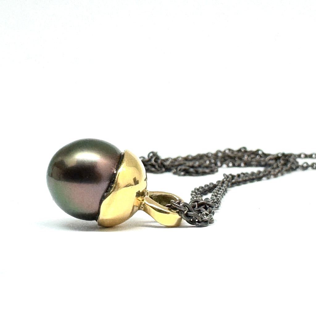 Black Pearl Pendant