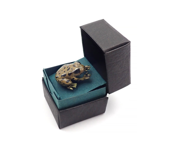 Small Hamilton's Frog Brooch