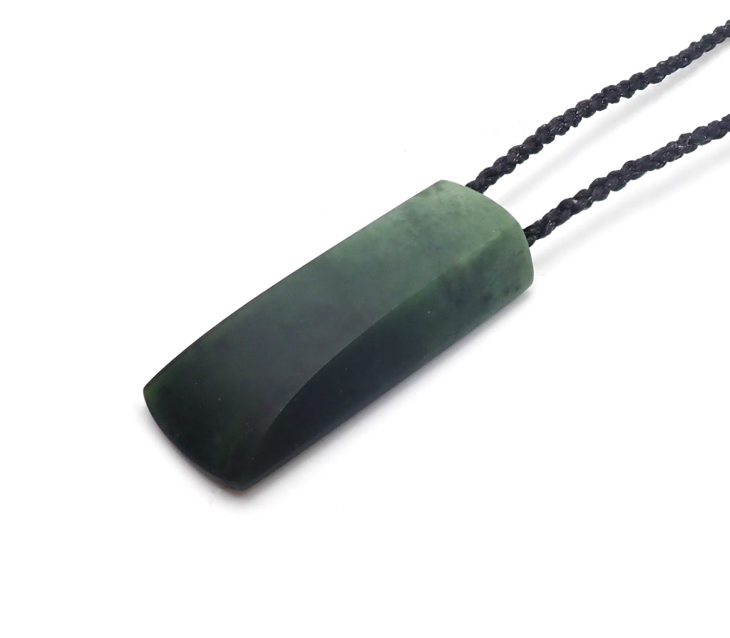 Light To Dark Pounamu Toki