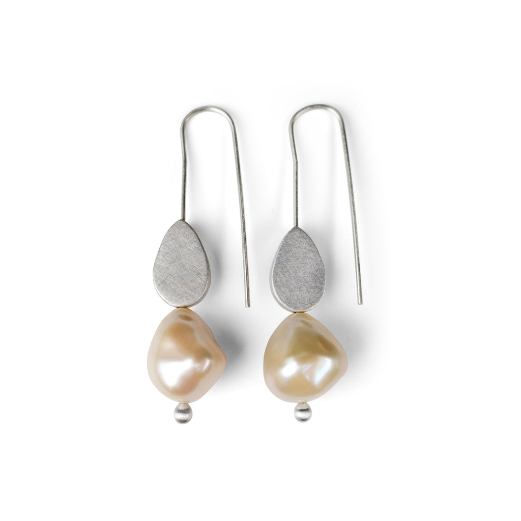 Silent Teardrop earrings