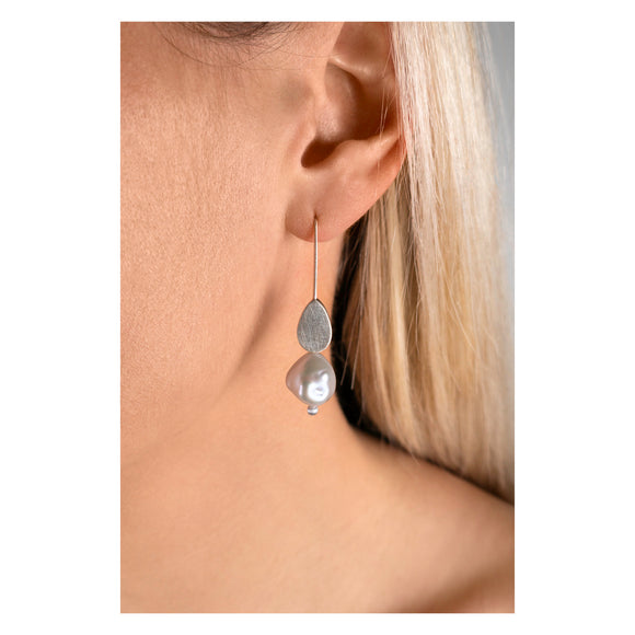 Silent Teardrop earrings