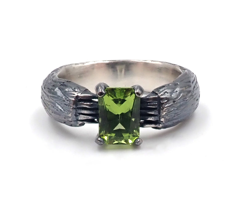 Robber Bear Paw Ring