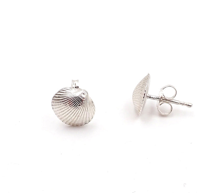 Ilse-Marie Erl shell stud earrings